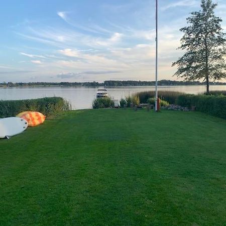 Huset Ved Soen Taet Pa Herning Og Mch Og Boxen 90 M2 Sunds Luaran gambar