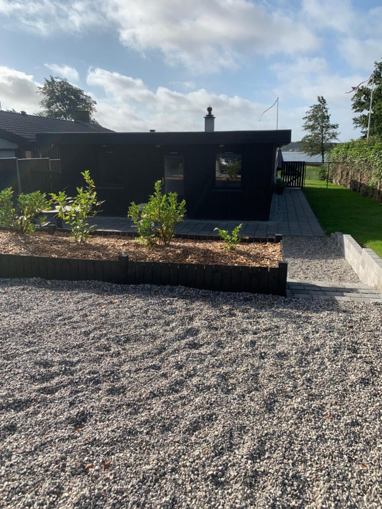 Huset Ved Soen Taet Pa Herning Og Mch Og Boxen 90 M2 Sunds Luaran gambar