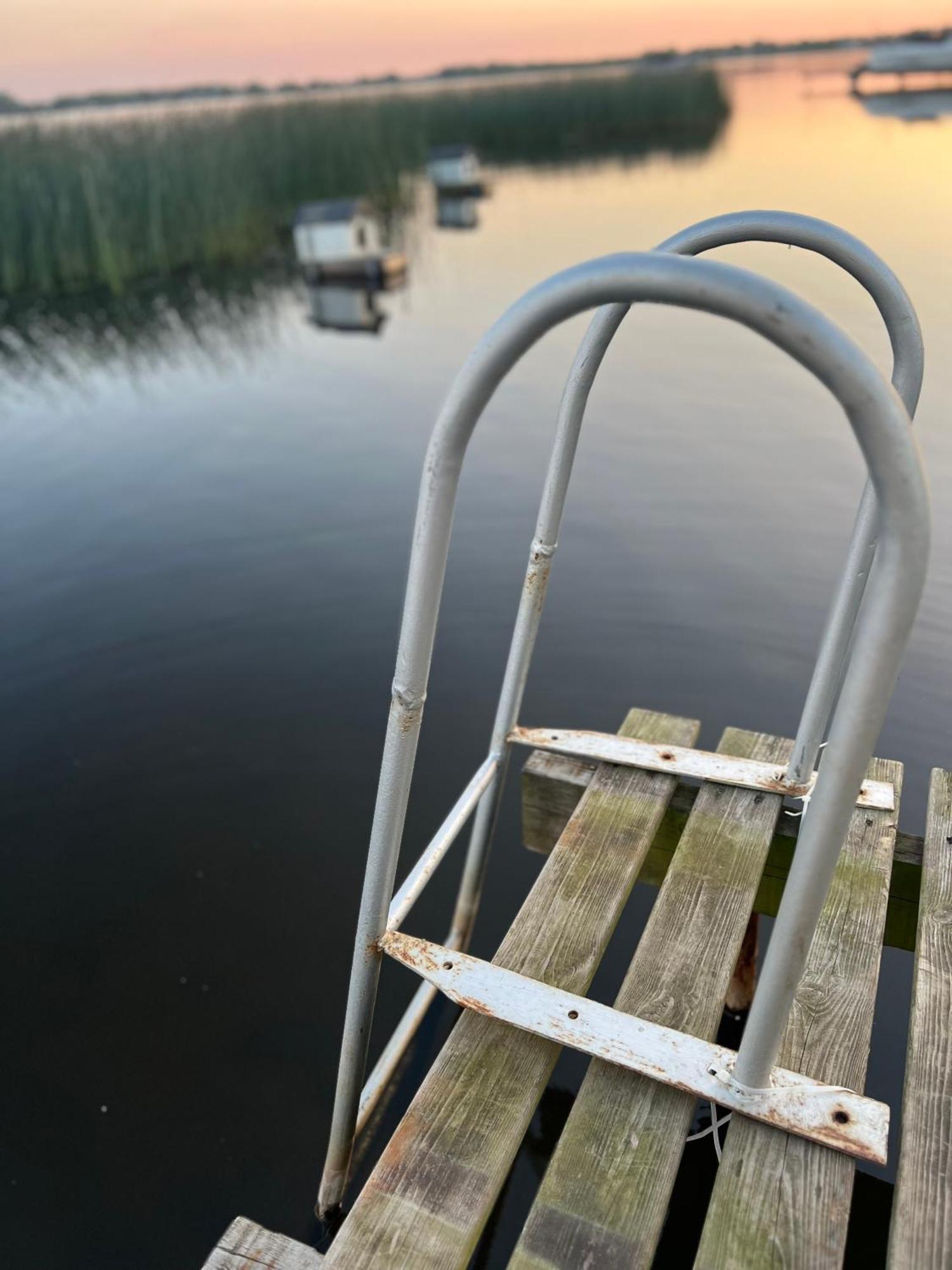 Huset Ved Soen Taet Pa Herning Og Mch Og Boxen 90 M2 Sunds Bilik gambar
